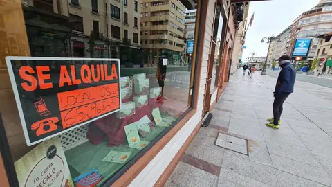 La gran referencia 'gourmet' de la ciudad cierra a la espera de un nuevo artesano que quiera continuar con una saga con 70 años de historia.