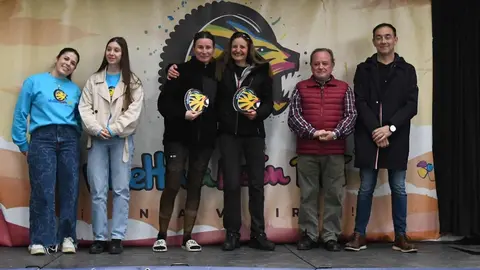 Más de 400 ciclistas han afrontado una dura contrarreloj inicial marcada por la lluvia y los espectaculares paisajes maragatos.