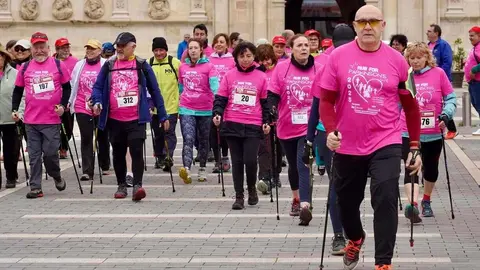 León acoge la quinta edición de la carrera solidaria con motivo del Día Mundial de la Enfermedad de Parkinson. Fotos: Campillo