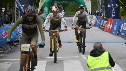 Astorga corona a los campeones de la Vuelta a León BTT 2025 en una vibrante etapa final. La última jornada, rápida y técnica, pone el broche de oro a una edición épica marcada por el espectáculo deportivo y la pasión por la bicicleta de montaña en tierras leonesas.