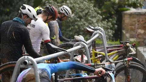 Astorga corona a los campeones de la Vuelta a León BTT 2025 en una vibrante etapa final. La última jornada, rápida y técnica, pone el broche de oro a una edición épica marcada por el espectáculo deportivo y la pasión por la bicicleta de montaña en tierras leonesas.