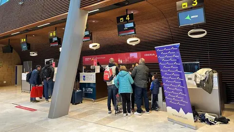El primer vuelo chárter con fieles leoneses sale rumbo a la capital italiana