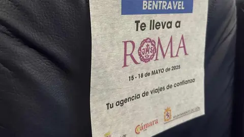 El primer vuelo chárter con fieles leoneses sale rumbo a la capital italiana