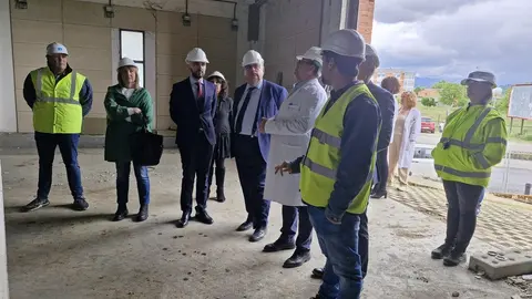 Visita a la futura Unidad Satélite de Radioterapia.