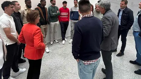 El club maragato celebra su ascenso a Segunda Federación con un recorrido institucional que le lleva a Diputación de León y Delegación de la Junta de Castilla y León. Fotos: Diputación de León | Carlos García