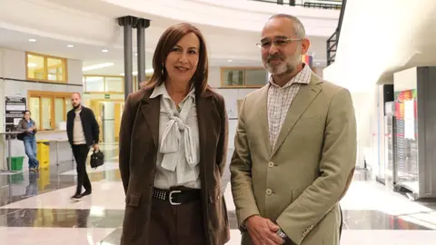 Imagen de la visita de Sergio Boixo, director científico de computación cuántica de Google, a la Escuela de Ingenierías de la Universidad de León.