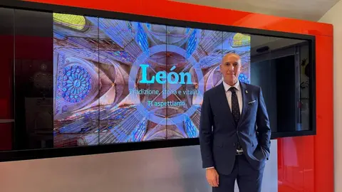 José Antonio Diez, alcalde de la capital leonesa, ha acudido al evento que ha tenido lugar en las oficinas de TurEspaña.