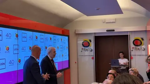José Antonio Diez, alcalde de la capital leonesa, ha acudido al evento que ha tenido lugar en las oficinas de TurEspaña.