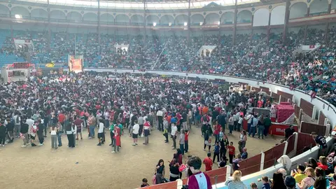 Más de 6.000 aficionados convirtieron el León Arena en un estadio improvisado, en una jornada de pasión, esperanza y desconsuelo que reafirmó la fuerza del sentimiento culturalista.