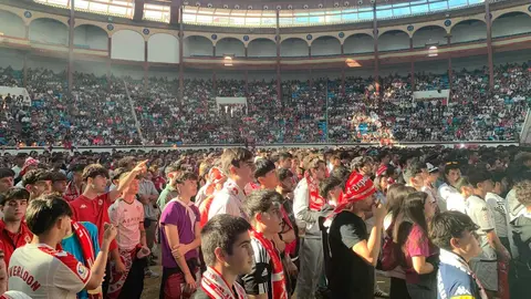 Más de 6.000 aficionados convirtieron el León Arena en un estadio improvisado, en una jornada de pasión, esperanza y desconsuelo que reafirmó la fuerza del sentimiento culturalista.