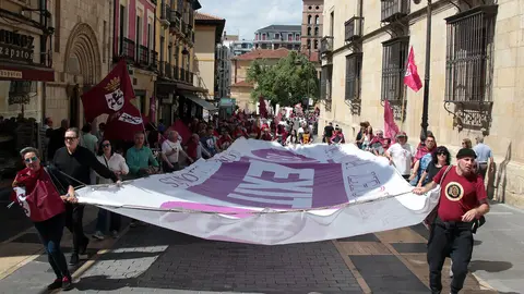 Más de un millar de personas asisten a la convocatoria de Conceyu País Llionés y Xuntanza Llionesista en León. Foto: Peio García.