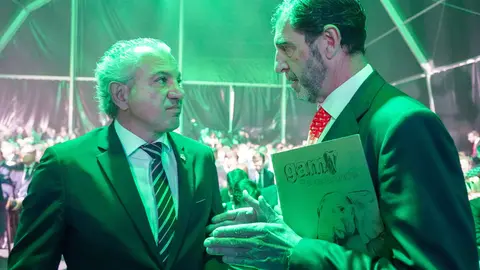 El consejero de Medio Ambiente, Vivienda y Ordenación del Territorio, Juan Carlos Suárez-Quiñones, inaugura las nuevas instalaciones de la empresa GAM. Foto: Campillo.