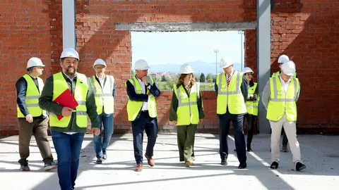 La rectora de la Universidad de León visita las obras de la Casa del Estudiante.