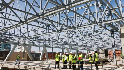 La rectora de la Universidad de León visita las obras de la Casa del Estudiante.