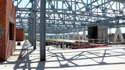 La rectora de la Universidad de León visita las obras de la Casa del Estudiante.