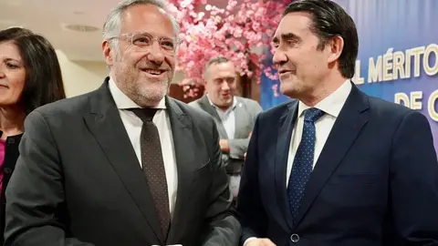 Celebración del acto de entrega de las Medallas al Mérito de la Protección Ciudadana de Castilla y León 2024, al que asisten el consejero de Medio Ambiente, Vivienda y Ordenación del Territorio, Juan Carlos Suárez-Quiñones, y el presidente de las Cortes, Carlos Pollán