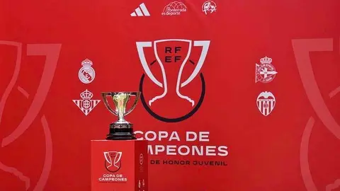 El Castillo de los Templarios acogió el sorteo del torneo que coronará al campeón nacional juvenil en El Toralín.