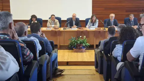 La Universidad de León (ULE) celebró este jueves el acto de graduación de la promoción 2020/2024 del Grado en Ingeniería Agraria. Una veintena de nuevos profesionales egresó de la Escuela de Ingeniería Agraria y Forestal en un contexto excepcional: el sector agrícola atraviesa una etapa de “paro cero”, con una elevada demanda de técnicos cualificados. Fotos: ULE | Ayto León