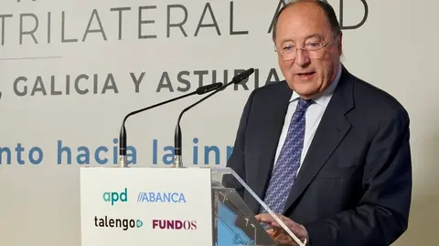 La vicepresidenta de la Junta, Isabel Blanco, inaugura el IV Encuentro Trilateral de la Asociación para el Progreso de la Dirección (APD), que reúne a líderes institucionales y empresariales del noroeste peninsular en la capital leonesa, junto al presidente de la entidad, Carlos Moro