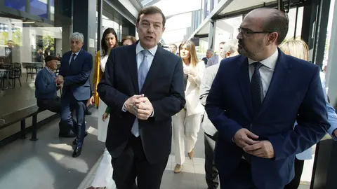El presidente de la Junta, Alfonso Fernández Mañueco, presenta las actuaciones de mejora y modernización llevadas a cabo en la estación de autobuses de Ponferrada