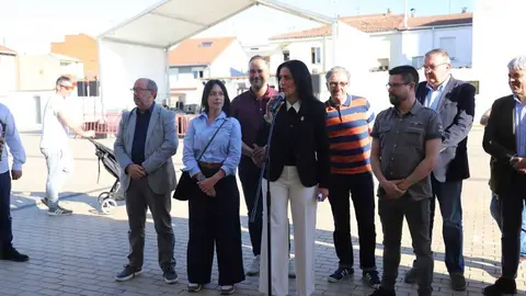 Inauguración de la II Feria de Artesanos Cerveceros de San Andrés. / ISAAC LLAMAZARES
