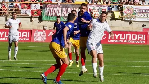El empate ante el Andorra (1-1) devuelve a la Cultural Leonesa al fútbol profesional en una jornada inolvidable para la ciudad y su afición, que celebra el regreso a Segunda División tras años de lucha. Fotos: Campillo