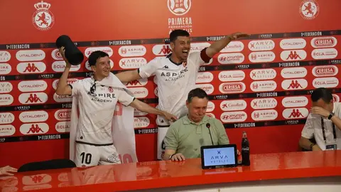 La canción de Luck Ra se convirtió en el motor anímico del vestuario y el símbolo festivo de una temporada histórica para la Cultural. Foto: Isaac Llamazares