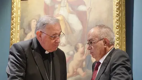 Comparecencia del vicesecretario para Asuntos Económicos de la Conferencia Episcopal Española, Fernando Giménez Barriocanal; del obispo de León, Luis Ángel de las Heras, y del ecónomo diocesano, Vicente Gutiérrez, que ofrece un análisis del ámbito de la economía y administración en la Diócesis y de iniciativas en materia de transparencia. Foto: Campillo.