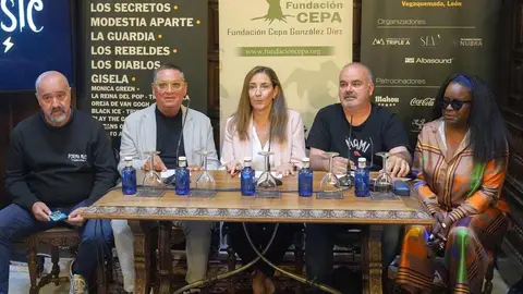 La directora de la Fundación Cepa, Nuria Alonso, presenta el festival de música Porma Music Summer Festival que se celebrará este verano en Vegaquemada. Foto: Campillo