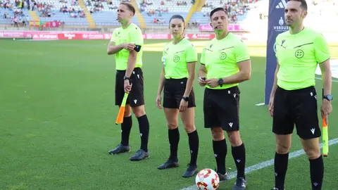 La Cultural iguala en el último suspiro ante el Ceuta (2-2) en el partido de ida de la final de campeones de Primera RFEF, en un Reino de León volcado con su equipo en la despedida como local tras el ascenso. Fotos: Isaac Llamazares