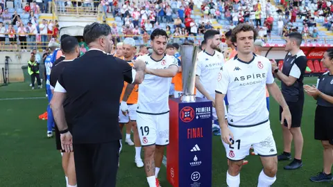 La Cultural iguala en el último suspiro ante el Ceuta (2-2) en el partido de ida de la final de campeones de Primera RFEF, en un Reino de León volcado con su equipo en la despedida como local tras el ascenso. Fotos: Isaac Llamazares