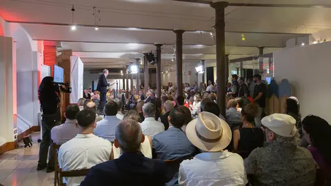 Una nueva cabecera, cargada de retos. Heraldo de León (heraldodeleon.es) se ha presentado este jueves ante los leoneses en el primer acto oficial en León capital desde su lanzamiento el pasado mes de enero. Más de 200 invitados acuden a la puesta de largo de un nuevo medio digital en León que 