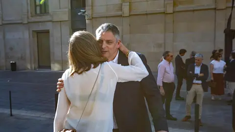 El nuevo medio se presenta ante una amplia representación institucional, empresarial y social, con un mensaje firme en favor del periodismo honesto y la pluralidad informativa. Foto: caraAcara