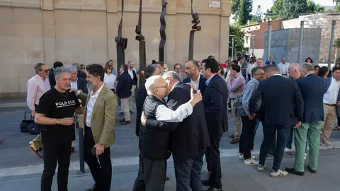 El nuevo medio se presenta ante una amplia representación institucional, empresarial y social, con un mensaje firme en favor del periodismo honesto y la pluralidad informativa. Foto: caraAcara