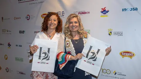 El nuevo medio se presenta ante una amplia representación institucional, empresarial y social, con un mensaje firme en favor del periodismo honesto y la pluralidad informativa. Foto: caraAcara