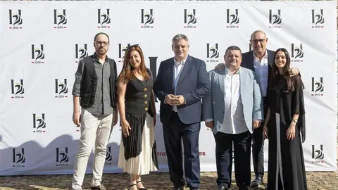 Los patrocinadores del Heraldo de León, pilares fundamentales en la puesta de largo del nuevo medio en Casa Botines; un medio joven y comprometido que también ha mostrado su equipo y colaboradores. Fotos: caraAcara