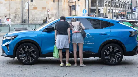 Los patrocinadores del Heraldo de León, pilares fundamentales en la puesta de largo del nuevo medio en Casa Botines; un medio joven y comprometido que también ha mostrado su equipo y colaboradores. Fotos: caraAcara