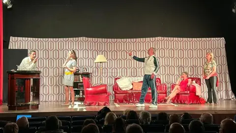 La Robla clausura el VIII Tardes de Teatro con el 'cartel de lleno'.