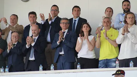 El Ceuta levanta el título tras remontar un 1-3 en un duelo épico decidido en el 94'. La Cultural, brillante en la primera mitad, se desmoronó en la segunda y acabó con diez.