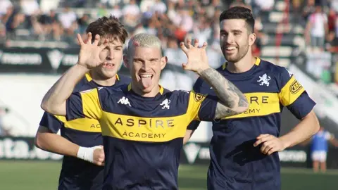 El Ceuta levanta el título tras remontar un 1-3 en un duelo épico decidido en el 94'. La Cultural, brillante en la primera mitad, se desmoronó en la segunda y acabó con diez.