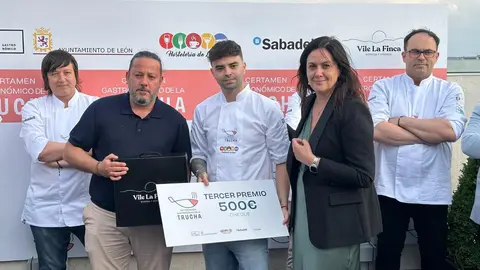 El restaurante Restaurante Dólar de Álava se alza con el primer premio del 58 Certamen Gastronómico de la Trucha. Una docena de restaurantes de toda España, uno de ellos leonés, disputan la final en la Nimú Azotea del Hotel Barceló Conde Luna de León. Fotos: Peio García | Ayto León