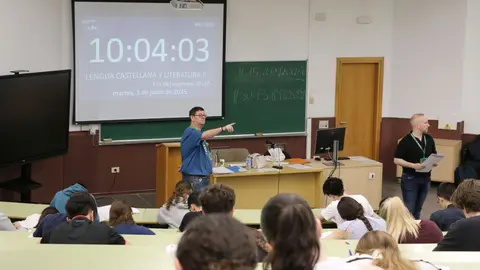 Más de 2.000 estudiantes se enfrentan en la ULE a una Prueba de Acceso a la Universidad más competencial y con menos optatividad; los nervios, son inevitables. Fotos: ULE | Heraldo