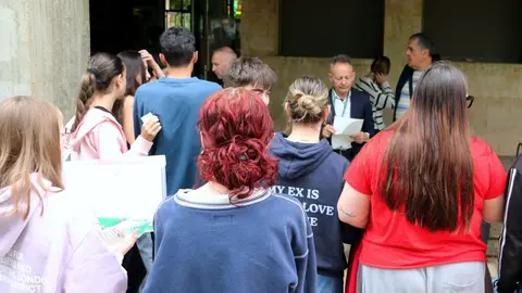 Más de 2.000 estudiantes se enfrentan en la ULE a una Prueba de Acceso a la Universidad más competencial y con menos optatividad; los nervios, son inevitables. Fotos: ULE | Heraldo