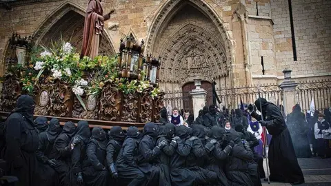 A tus pies, de Miguel Suárez Seijas.