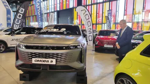 El Salón del Vehículo de León presenta más de 400 ofertas en su octava edición.