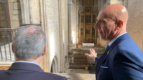 El ministro de Industria y Turismo, Jordi Hereu, ha anunciado este viernes en León el inicio del proceso de ampliación del Parador de San Marcos, una actuación que responde a una “vieja aspiración” y que supondrá una inversión total de más de 30 millones de euros, incluyendo 1,5 millones ya asignados para el proyecto técnico inicial. Fotos: A.F. Reca