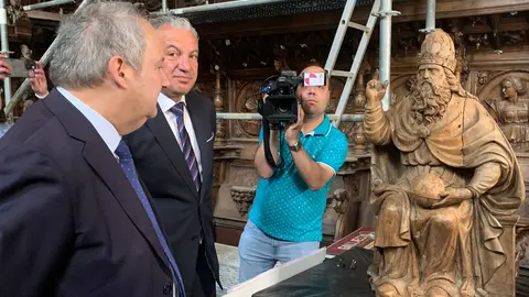 El ministro de Industria y Turismo, Jordi Hereu, ha anunciado este viernes en León el inicio del proceso de ampliación del Parador de San Marcos, una actuación que responde a una “vieja aspiración” y que supondrá una inversión total de más de 30 millones de euros, incluyendo 1,5 millones ya asignados para el proyecto técnico inicial. Fotos: A.F. Reca