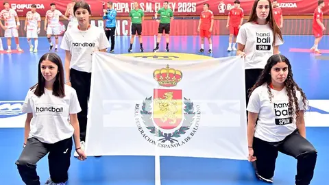 El equipo leonés remonta ante un combativo Alcobendas y sueña con Europa tras un sólido triunfo (29-37).