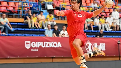 El equipo leonés remonta ante un combativo Alcobendas y sueña con Europa tras un sólido triunfo (29-37).