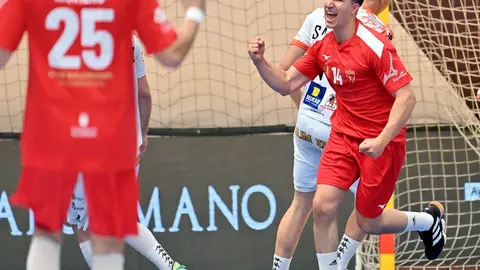 El equipo leonés remonta ante un combativo Alcobendas y sueña con Europa tras un sólido triunfo (29-37).